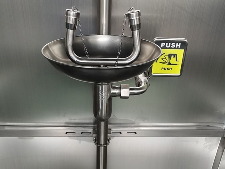 Emergency Shower Station, DAAO6604